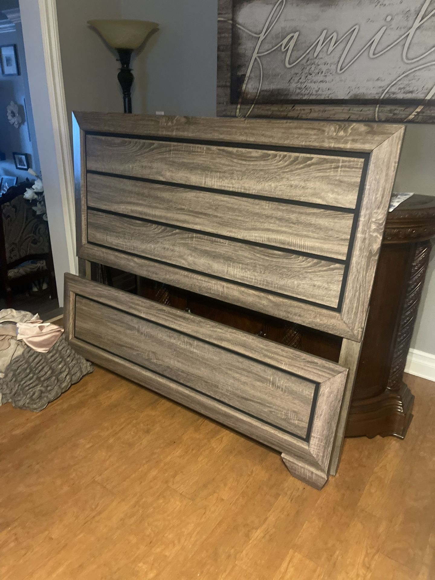 Queen Bed Frame Free