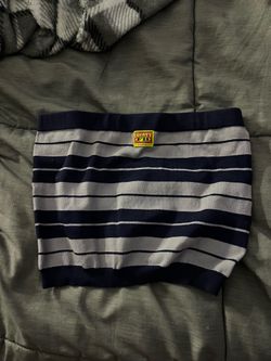 Fb county women’s top