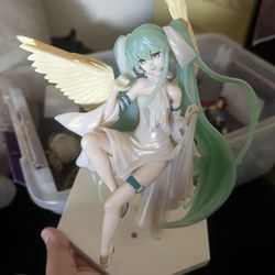 Hatsune Miku Anime Figure
