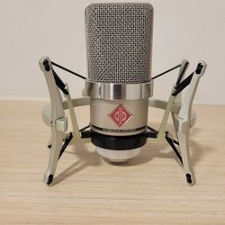 Neumann Tlm 102 Condenser Microphone 