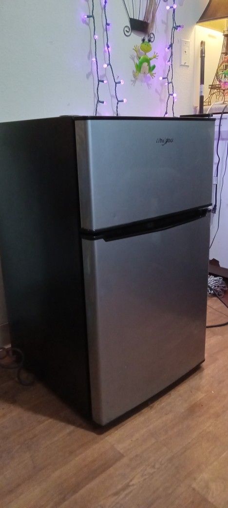 Whirlpool 3.1 Cu. Ft. Stainless Steel Refrigerator