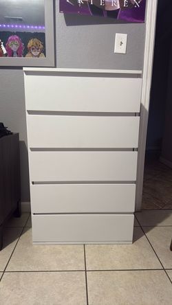 White 5-Drawer Dresser