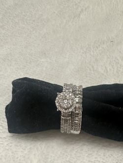 10 karat white gold size 8 ring