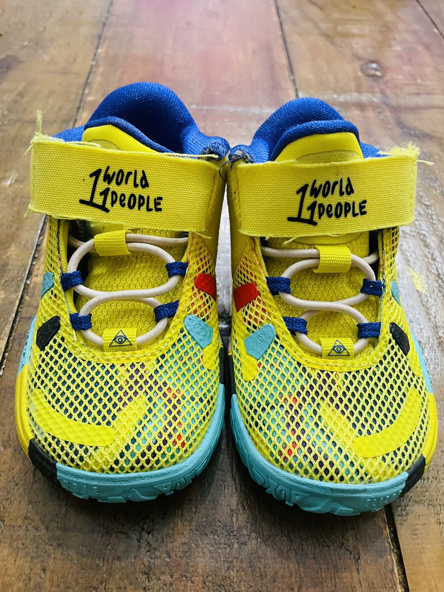 Toddler’s Nike Kyrie 7 " 1 World 1 People”