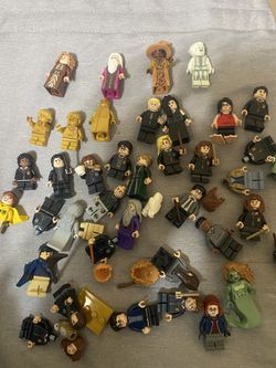 Huge Lego Collection -Harry Potter , Minecraft, City Legos - multiple sets , Dozens of mini figures