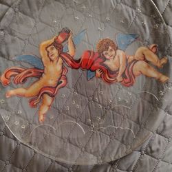 Vintage Slightly Frosted Glass Plate Wirh Cupids/ Cherubs 