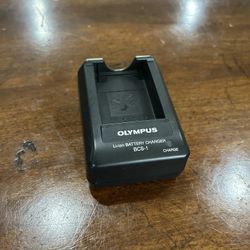 Olympus Li-ion BCS-1 Battery Charger