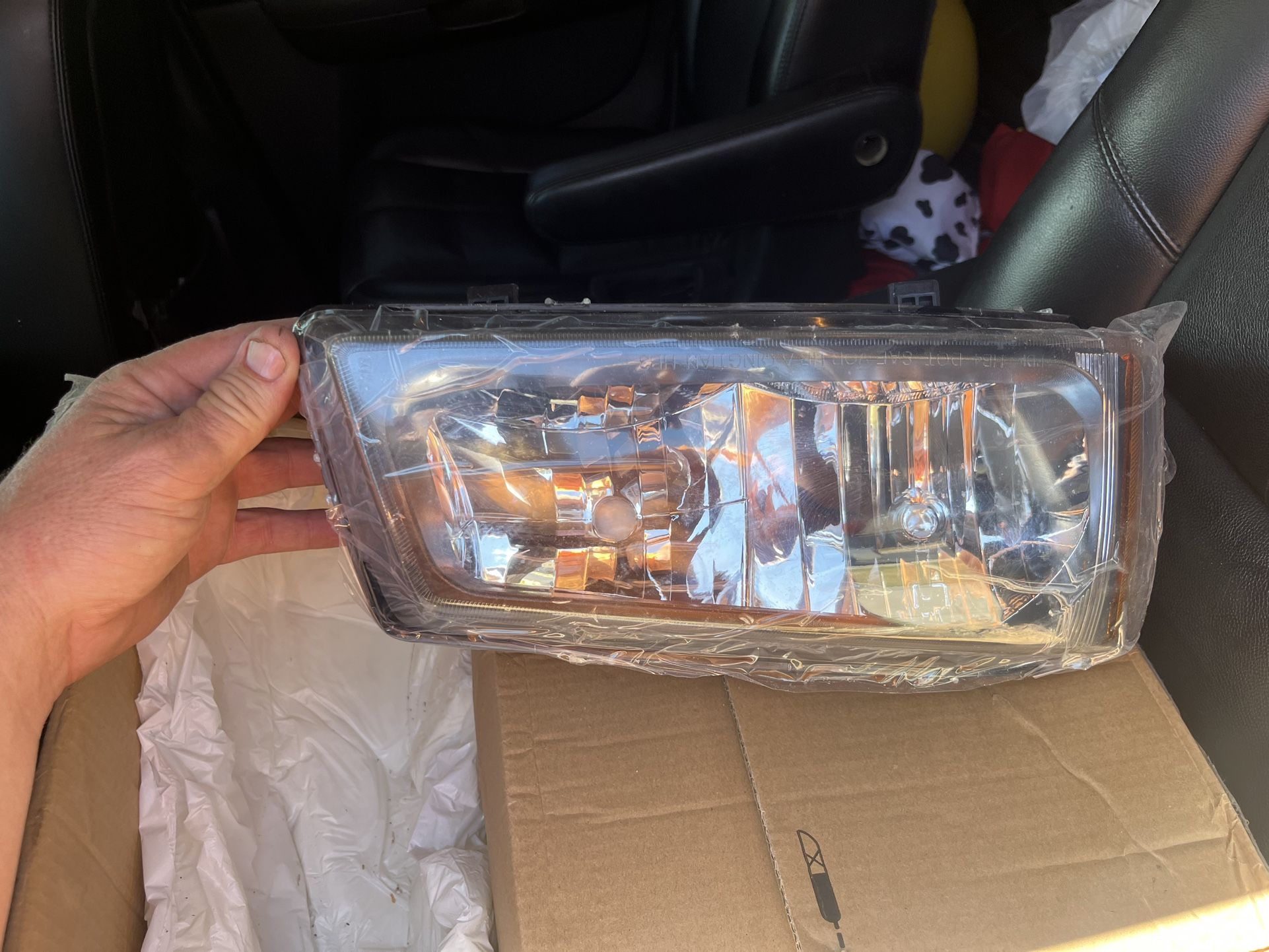 2004 And 2006 Chevy Silverado Headlights