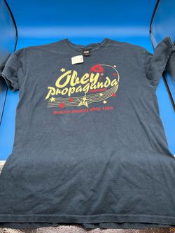 OBEY men’s Medium black T-shirt