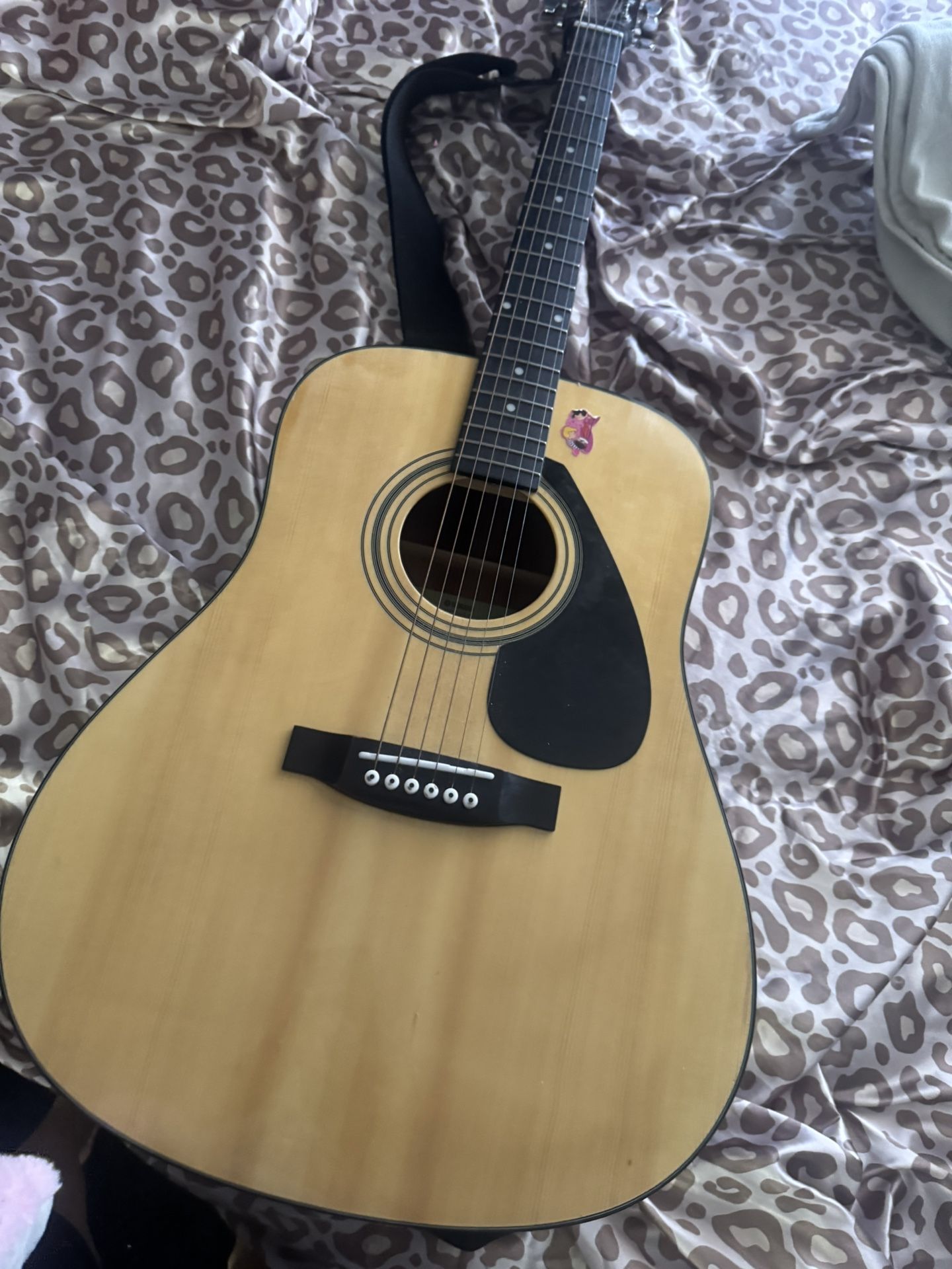Yahama Guitar