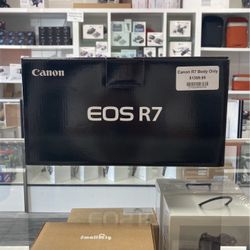Canon EOS R7 Body Only
