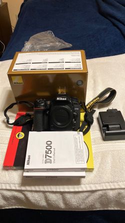 Nikon D7500 camera body