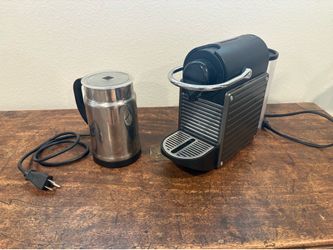 Nespresso Pixie with milk frother