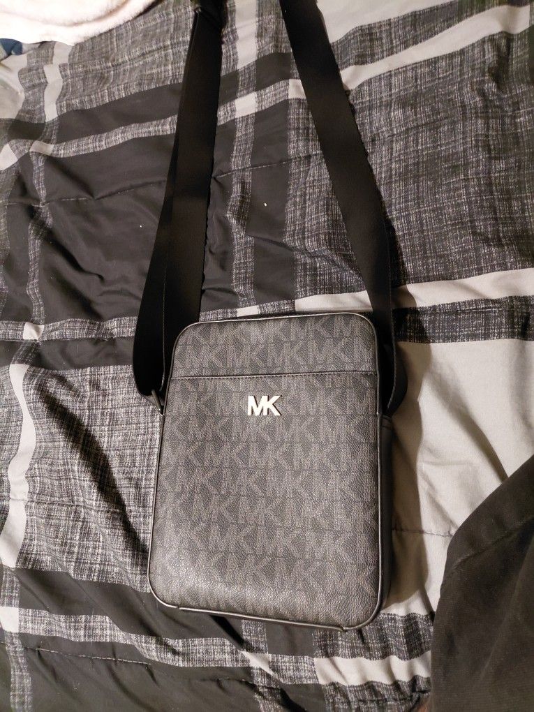 Michael Kors Body Bag
