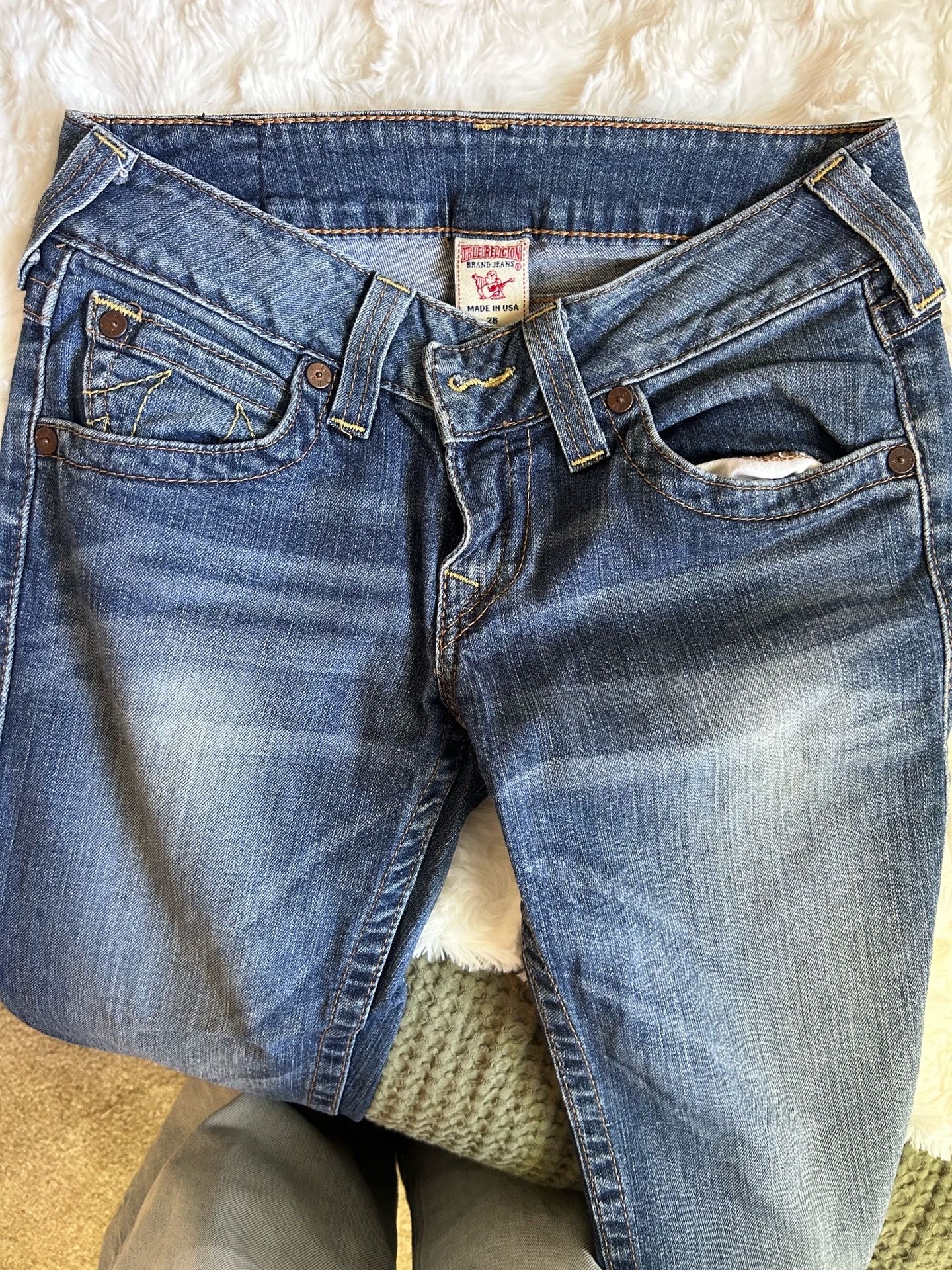 TRUE RELIGION JEANS