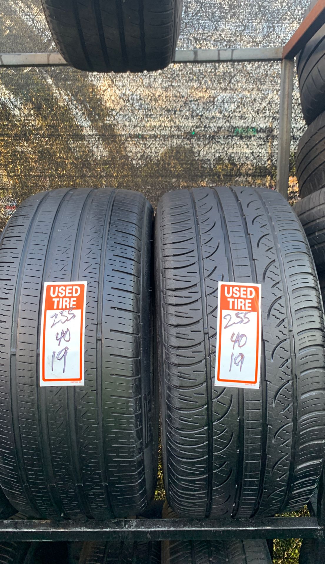 Tires 255/40/19