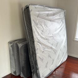 King Mattress And Box Springs 