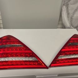 2010  And Up OEM  S Class Mercedes Benz Taillights 