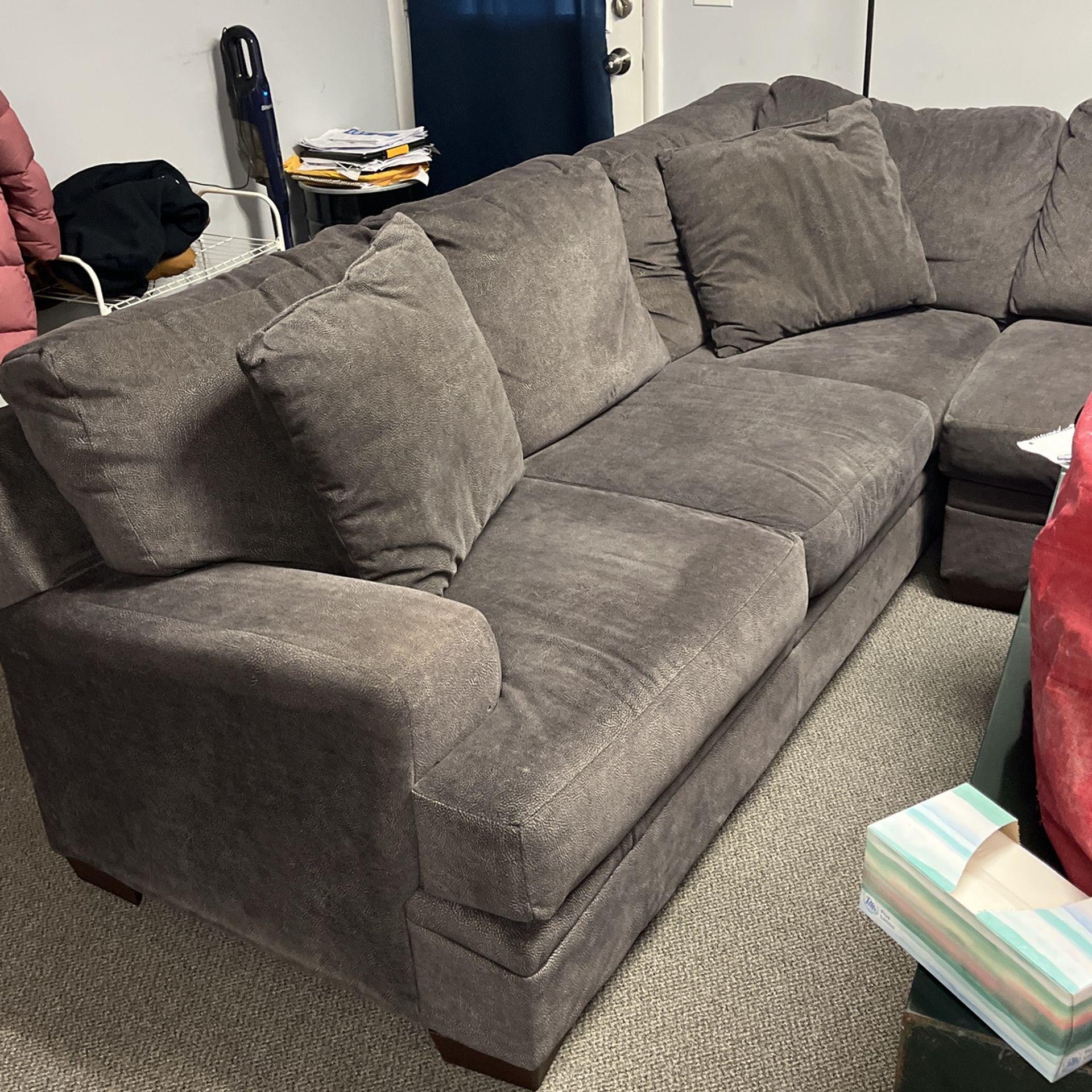 Sectional couch