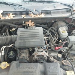 (Motor)02 Dodge Durango Slt 4x2 Rear Wheel Drive 