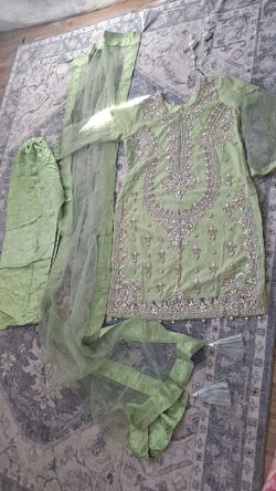 Green Net with Hand Embroidered Salwar Kameez 3-Piece Set  [ Size Large]