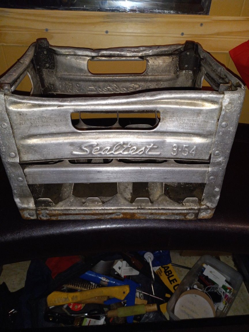 Sealtest, Aluminum Milk Crate...35$