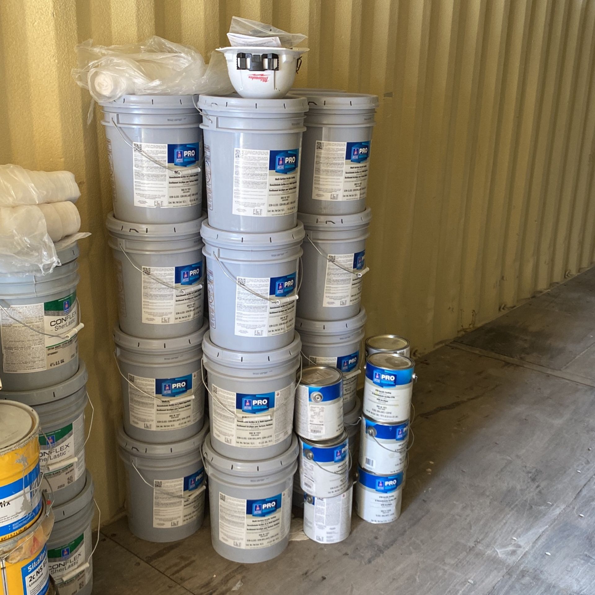 Paint Unopened 5gal Buckets Grays And Whites