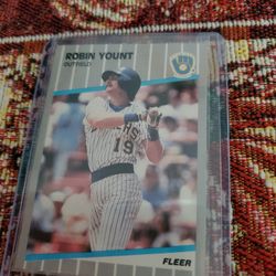 Robin Yount 1989 Fleer Baseball Card