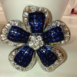 Vintage AVON Brooch Gorgeous Blue! 