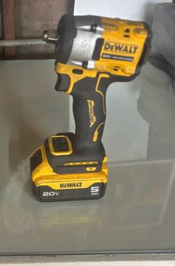 Dewalt 20v impacto 3/8 con bateria 5.0ah $140 firme precio