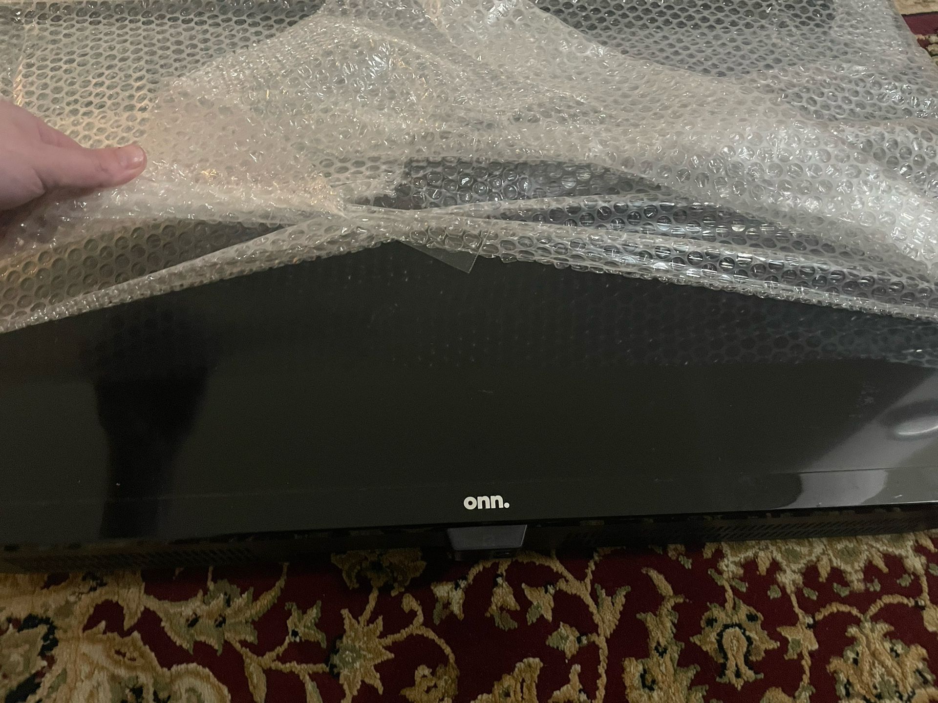 onn 31” Roku Smart TV Monitor