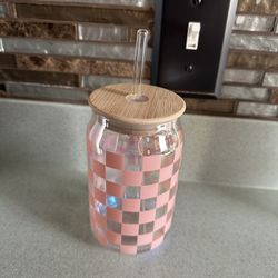 BRAND NEW GLASS TUMBLER WITH LID AND STRAW 