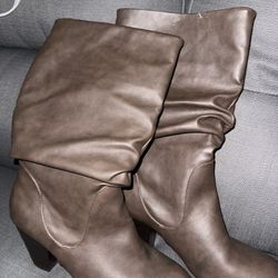 Brown Heel Boots 