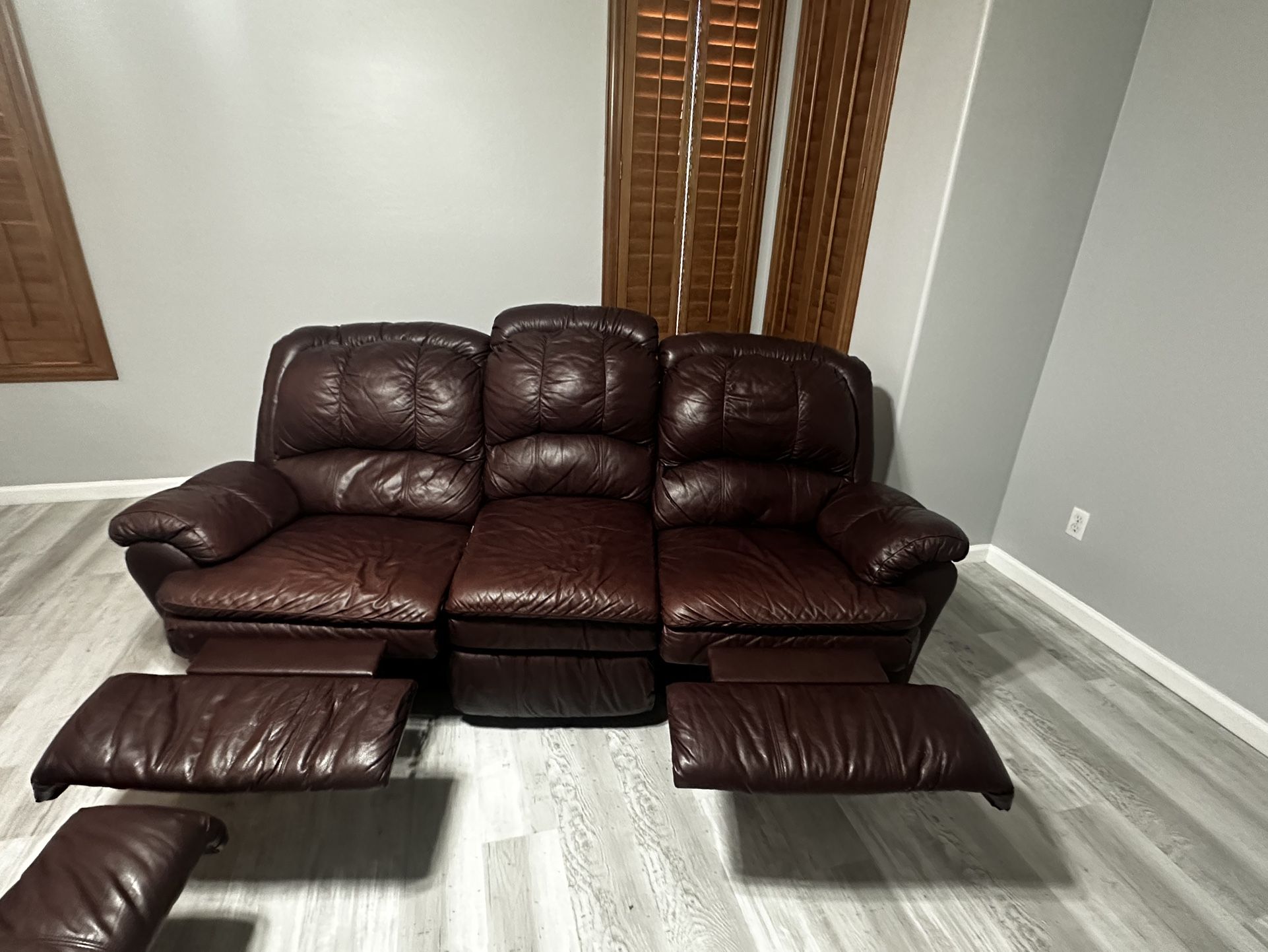 Recliner Leather Sofa Set