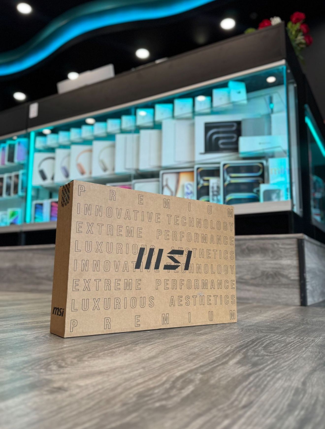 MSI Prestige 16” Laptop (Specs Below) * Payment Plans Available / Planes De Pagos Disponibles *