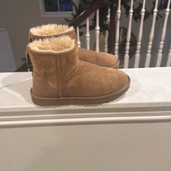 Womens Uggs 