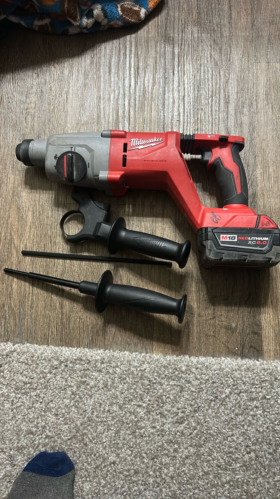 Milwaukee Rotary Hammer 1” (25 mm) SDS Plus D-Handle