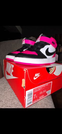Kids girl shoes Nikes