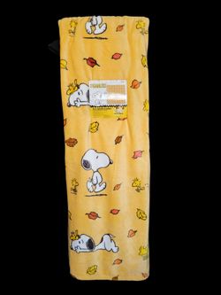 Peanuts Snoopy Queen Blanket 90x90in - Leaf Fall