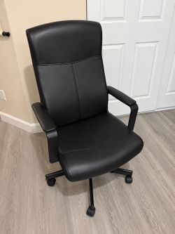 IKEA MILLBERGET Office Desk Chair Black Faux Leather