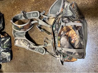 Hunting fanny pack backpack (67 ave and happy valley)