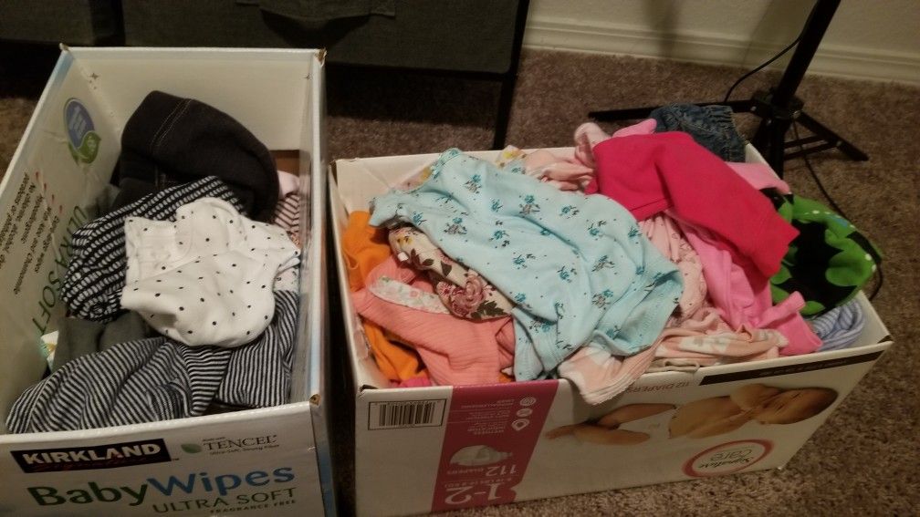 2 Boxes of babygirl Clothings sizes Newborn some 0-3months 82pieces