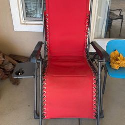 Folding Lounge Chair With Cup Holder 