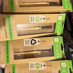 Makeup Brushes 