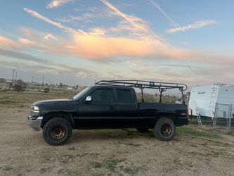 Universal roof rack