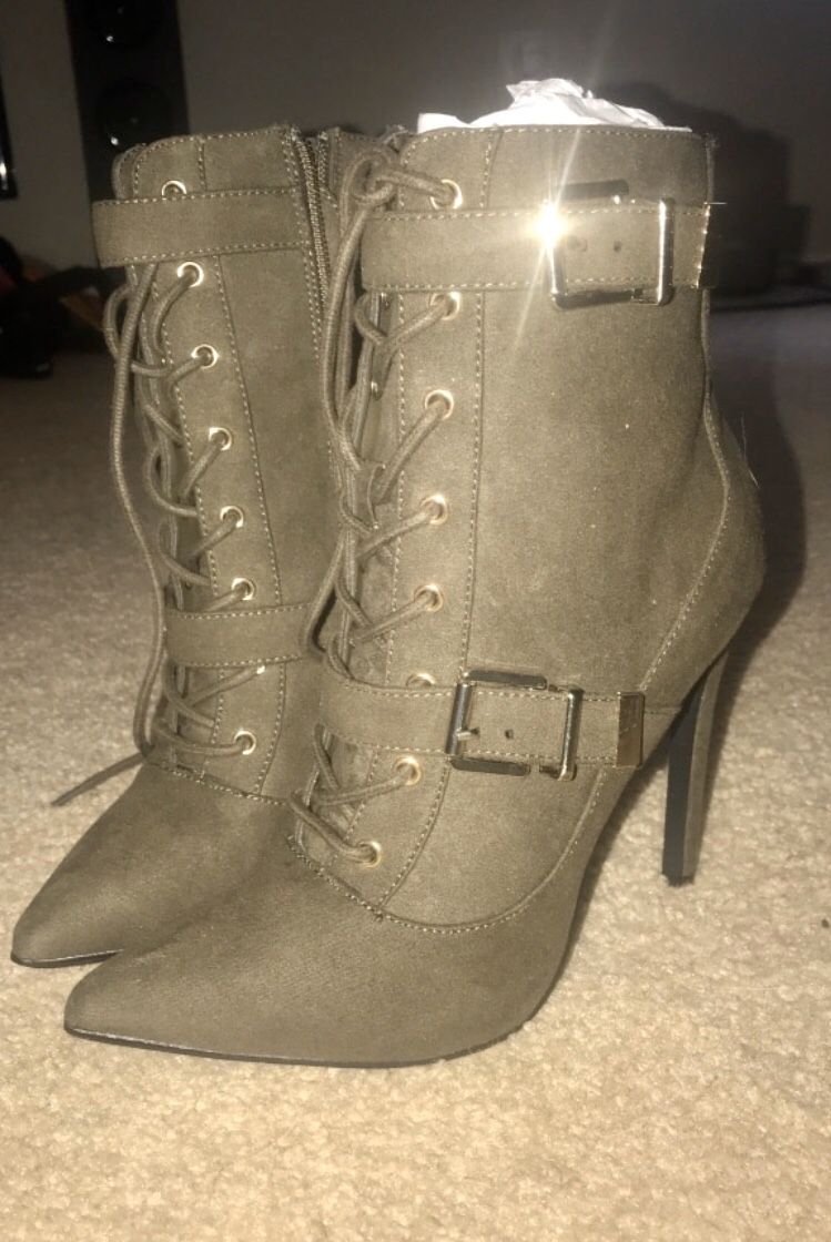 Brand New JUSTFAB women’s Suede Boots!