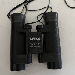 Excellent Zeiss 8x20 B Pocket Binoculars made in West Germany