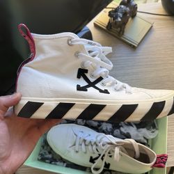 Off-white men’s shoe