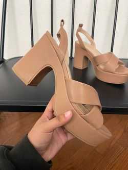 9.5 Women’s Apricot Heels