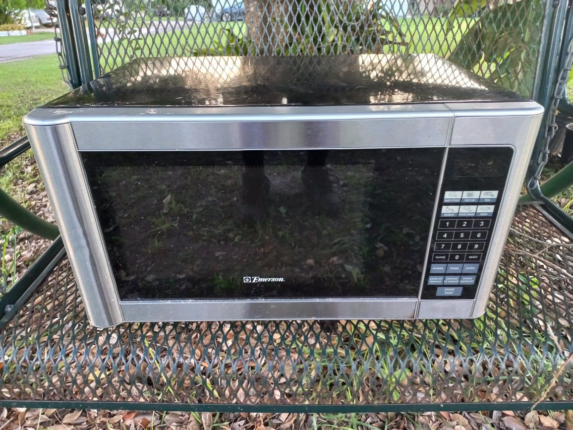 Microwave